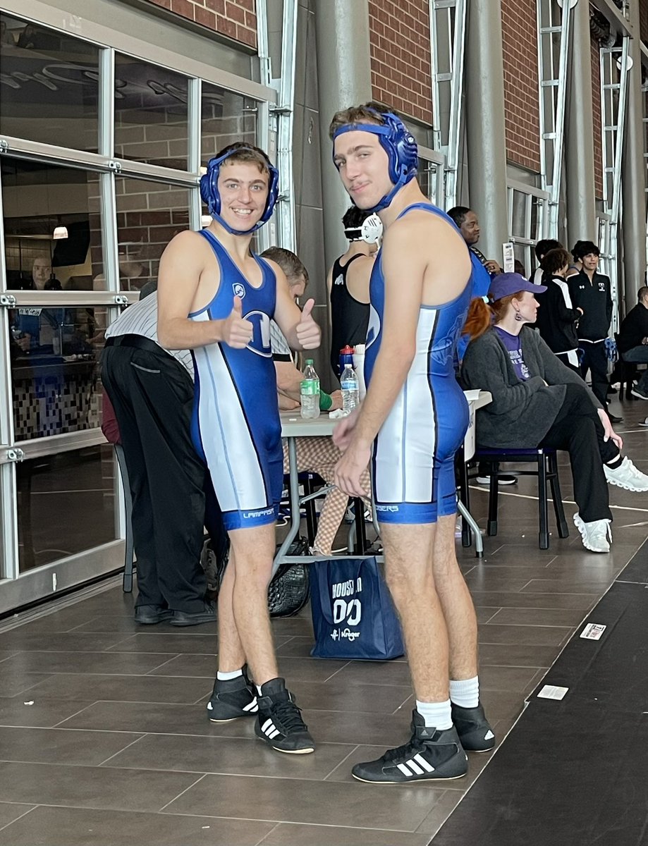 LHSWRESTLING2's tweet photo. Great stuff this weekend at Cougar classic! Charlie took 1st in her weight class and Joey took 4th!! @LampasasHS https://t.co/01mGUXrLja