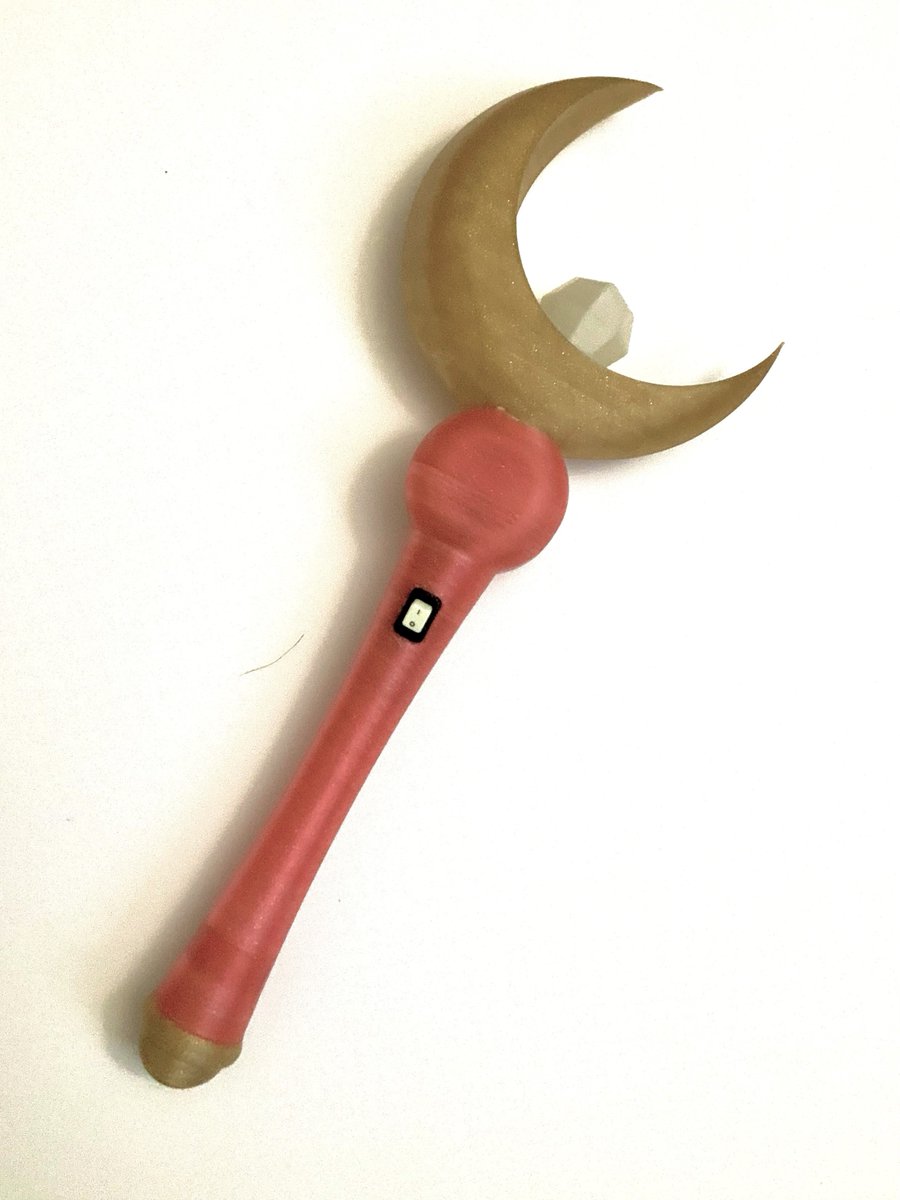 006_code's tweet photo. Recreation of Sailor Moon's Moon Stick 3D printed and Lights Up!
#SailorMoon https://t.co/oDlIueZ4Zv