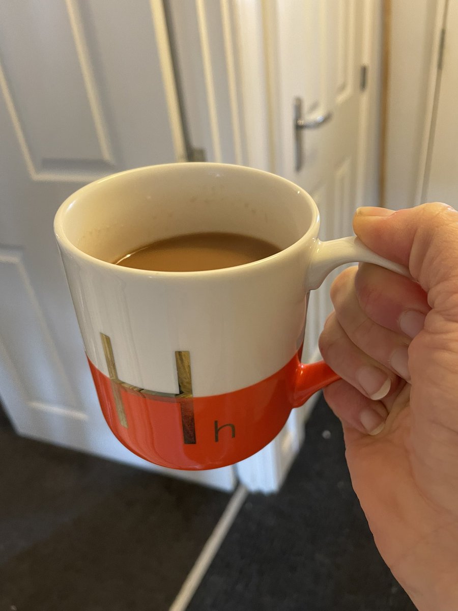 Loved my pink tea today courtesy of a kind student in y11. They remembered I loved trying it for the first time during charity week and made a batch for me to enjoy at home 😋🥰