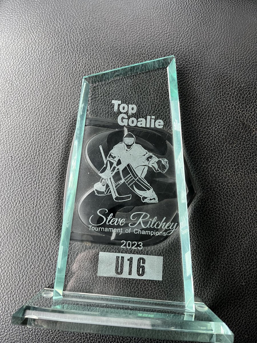 Pinnacle Hockey Management tweet media