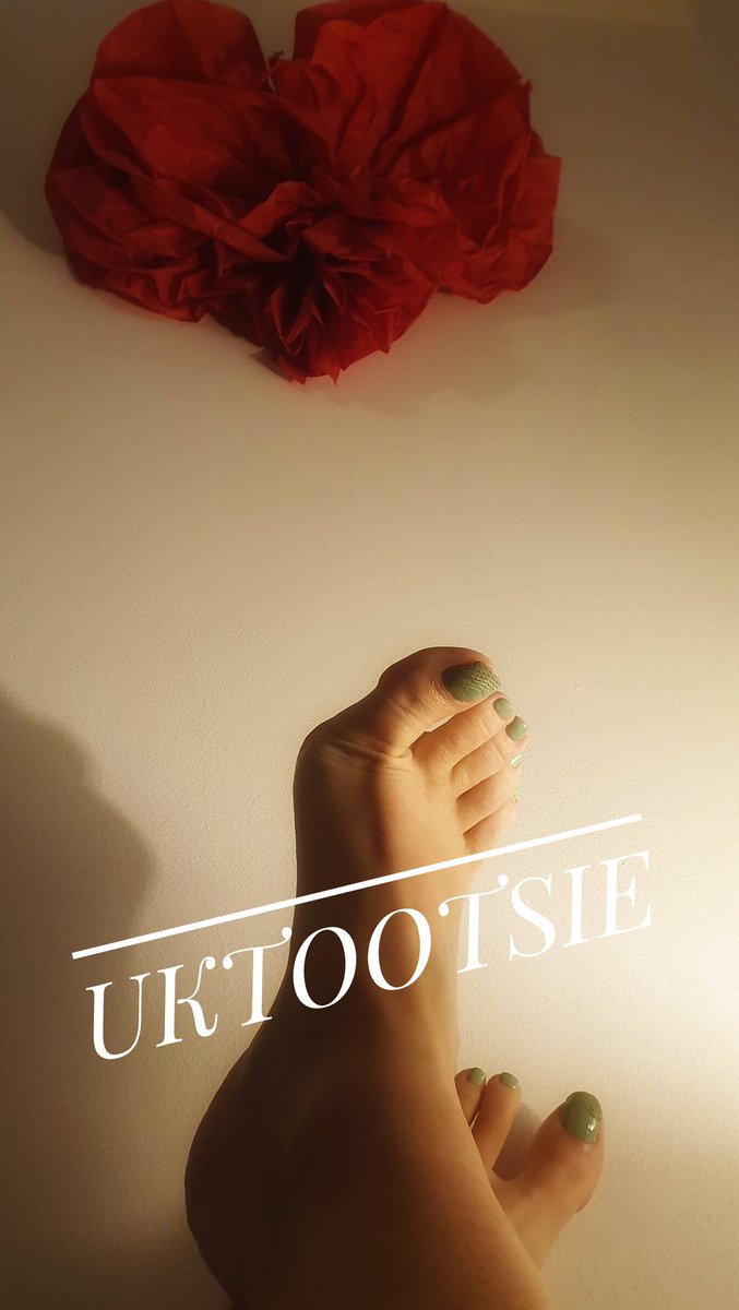 UkTootsie's tweet photo. @clupluu https://t.co/z41XEku1OV