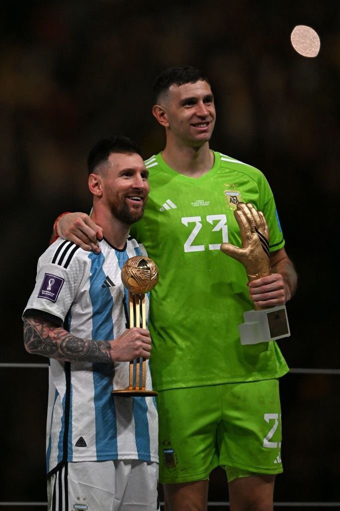 Emi Martínez: “My dream as a goalkeeper and as an athlete was to give the best player in the world the title of the World Cup so that there’s no doubt that he is the best player in history.”