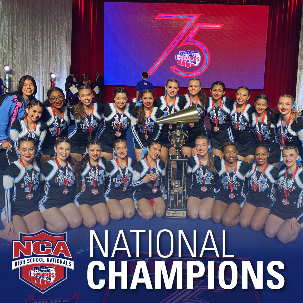 Congratulations to our Novice Large Varsity Crowd Performance National Champions! 🏆✨ #theworkisworthit