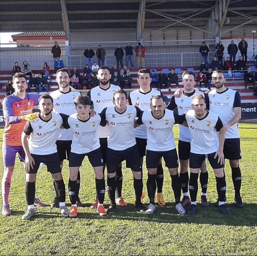 Partido disputado el de hoy ante tantos excompañeros y amigos ⚽️

Una lástima no sacar nada ante el líder. Seguiremos trabajando 💪🏽

<a href="/UDCarcaixent/">UD.CARCAIXENT</a>