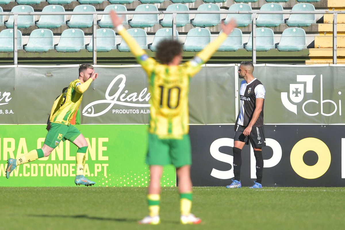 CDTondela1933's tweet photo. 🫡 Manu G⚽L⚽
#naçãobeirã #CDTSCF https://t.co/NU59hHuwk0