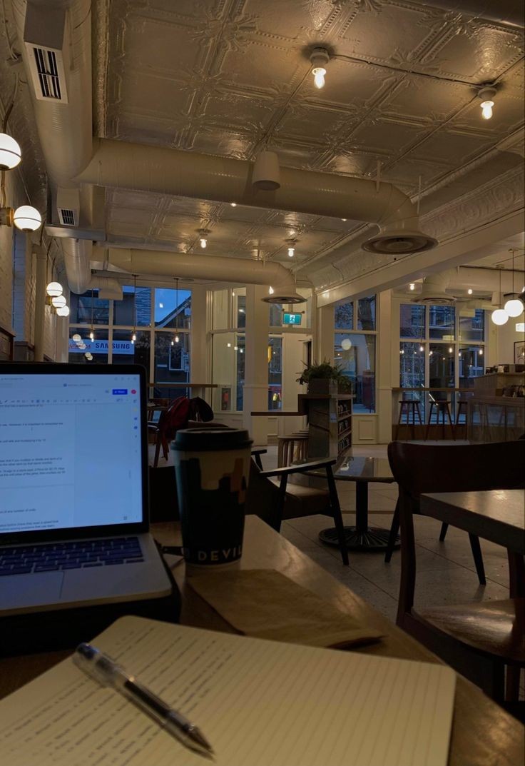 amoursurmer's tweet image. COMO COMEÇAR OS ESTUDOS PARA O ENEM | uma thread para estudantes. 🧶