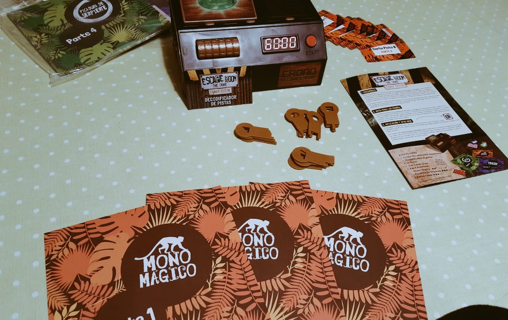 kellypch's tweet photo. Hoy por fin hemos jugado la parte del Mono Mágico del Escape Room familiar de La Jungla de Diset

¡Lo hemos conseguido a dos minutos de terminar el contador! 

#juegosdeescapeenfamilia 
#tardesenfamilia 
#Diset https://t.co/16UL0rLjAn