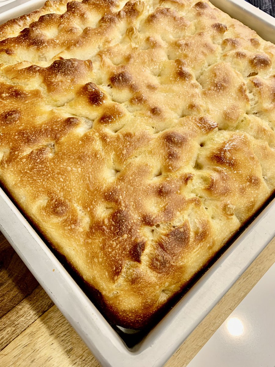 Hey gurl. #homemadebread #focaccia #HomemadeFOOD #sundaybake