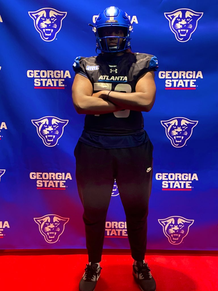 ellbrookss's tweet photo. Grateful to be apart of the @GeorgiaStateFB Prospect Day! It was a great experience to meet the coaches and tour the campus. Hope to be back soon. @CoachFelton1 @grant_walker3 @HooverSP @CoachSElliott @CoachHolt67 https://t.co/tDK8hPWsvX