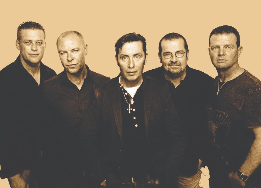 321Kieran's tweet image. 🚨On the #NovaGuestlist ALL-IRISH hour;🇮🇪☘️
💎Classics by @OfficialAslan @InTuaNuaBand #FatimaMansions @KerbdogOfficial &amp;amp; more;
🔥NEW @PerleeMusic @NewPagansBand @SwimmersJackson &amp;amp; @ArboristMusic;
🎶+ @LankumDublin @BellX1 #Kaydee @U2 &amp;amp; more!
📻Live on @RadioNova100 now!