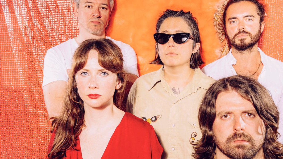 321Kieran's tweet image. 🚨On the #NovaGuestlist ALL-IRISH hour;🇮🇪☘️
💎Classics by @OfficialAslan @InTuaNuaBand #FatimaMansions @KerbdogOfficial &amp;amp; more;
🔥NEW @PerleeMusic @NewPagansBand @SwimmersJackson &amp;amp; @ArboristMusic;
🎶+ @LankumDublin @BellX1 #Kaydee @U2 &amp;amp; more!
📻Live on @RadioNova100 now!