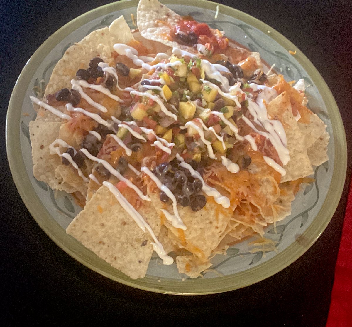 CelticKim1's tweet photo. In the words of Montel Jordan …
this is how we do it ! 🎶 #nachos #foodporn #playoffSunday https://t.co/xqnX7DHYBA