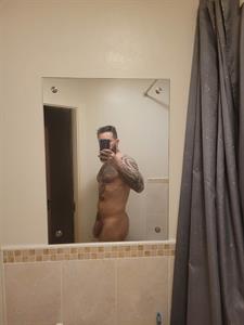 bigbipete's tweet photo. #exposedstraight #straighthunk https://t.co/r92oE1Wq1d