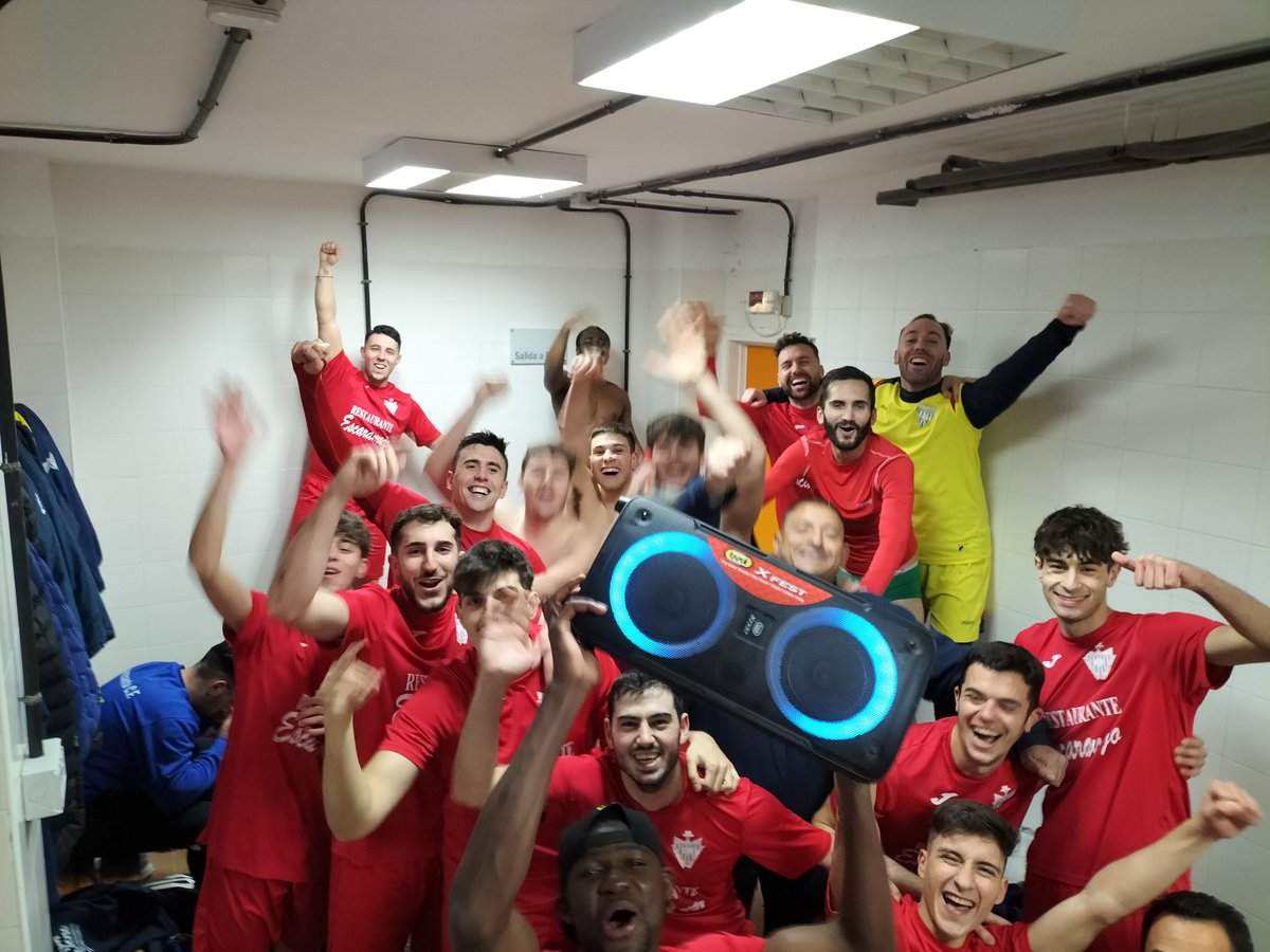 FUENSANTA_CF's tweet photo. ¡¡ Siiiiiiiii jodeeeeeeeeeer!! https://t.co/MLfQ3eypeO