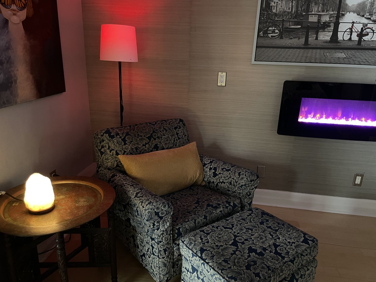 benschmidt1's tweet image. Designer Ola Wihlborg&apos;s &amp;lt;olawihlborg.se/about&amp;gt; minimalistic floor lamp is available as @IKEACanada&apos;s #BARLAST, $11.99. This affordable #design fits stand, switch, &amp;amp; shade, in a box just 3&quot;x3&quot;x14&quot;! Add your favourite #smartbulb for voice control &amp;amp; colours #ecodesign #innovation