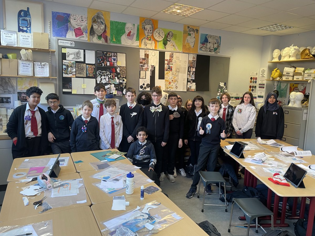 RossReid9's tweet image. Loved doing this project with my 2 S1 classes. The unit of work was designed by Mrs McDowall. Design an Eco broach from old materials left about the art department. Each pupil gets a random pack of materials and can only use what’s in the pack. 2 period unit of work #workfast #go