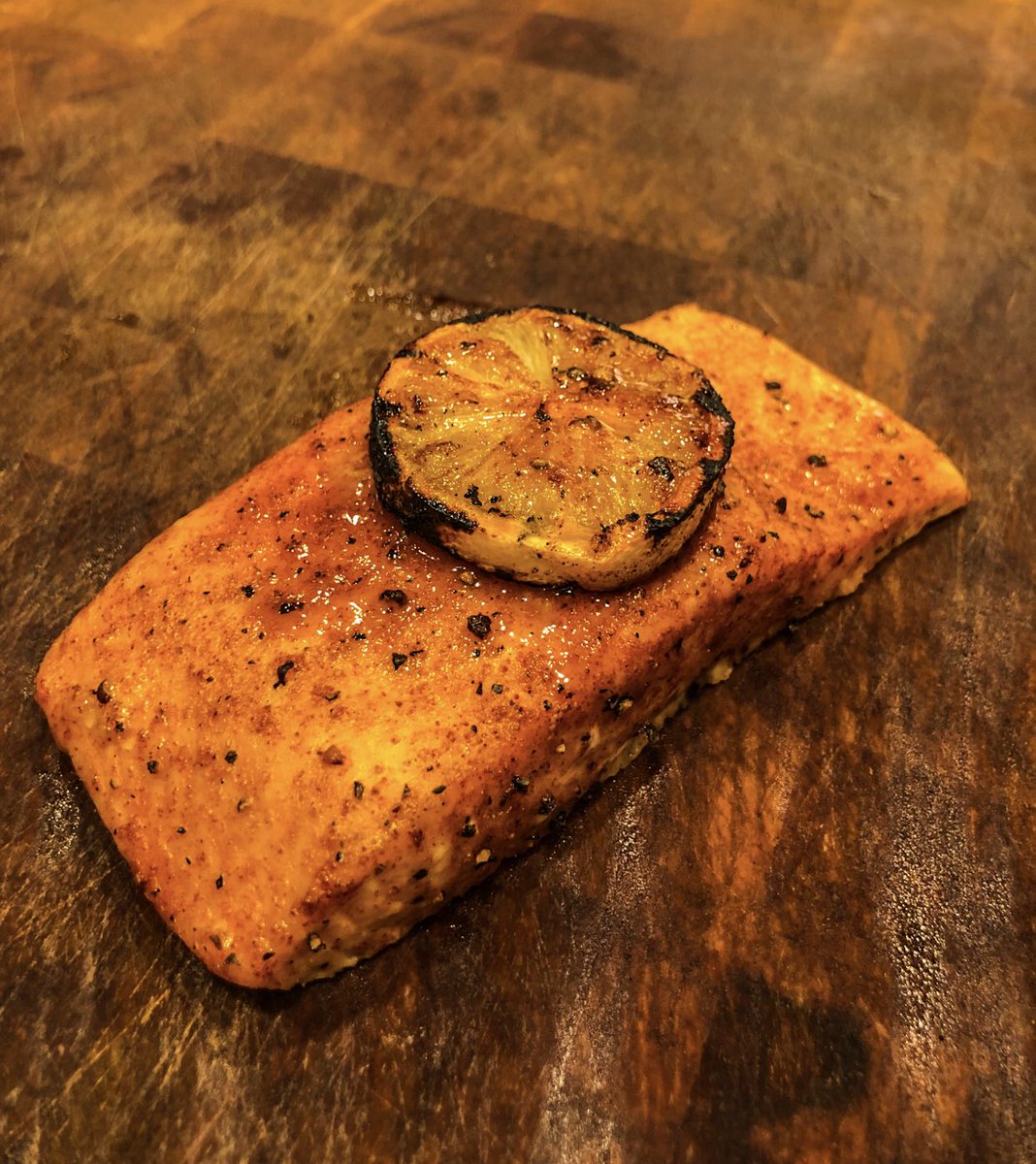 🐟 Smoked Salmon

#smokedsalmon #salmon #seafood #fish #bbq #barbecue #smokehouse #pittoplate #pbrlockhart #lockhartsmokehouse #lockhart #pbrlockharthuntsville #cowboybar #bar #food #eats #huntsvillefood #huntsvillefoodies #restaurant #huntsvillealabama #huntsville #alabama #hsv