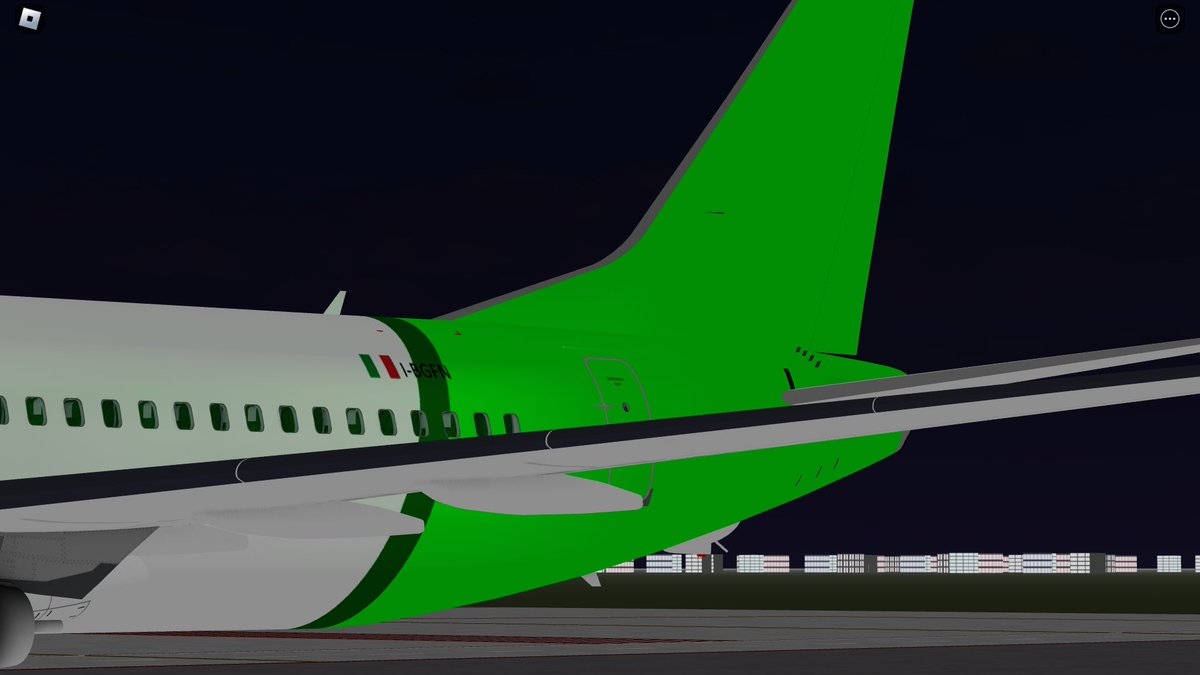 LiteAirlines's tweet photo. B737-800?🔥Our new B737-800 is ready to depart from Alicante-Elche. Join us today for more flights! #RoAviation #ROBLOX #RobloxDev https://t.co/TzVRryYgii