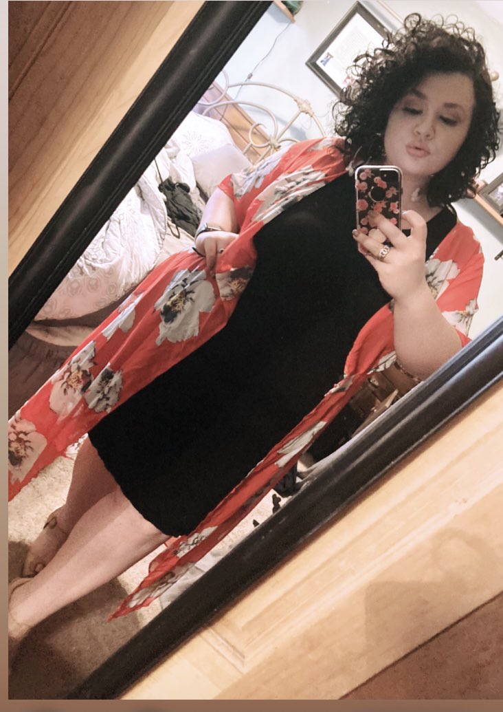 megbo213's tweet photo. Hmm let’s get back into this tweeting thing. What’s up twitter ? #plussize #plussizebabe #curvywomen https://t.co/7rfMCmEqK2