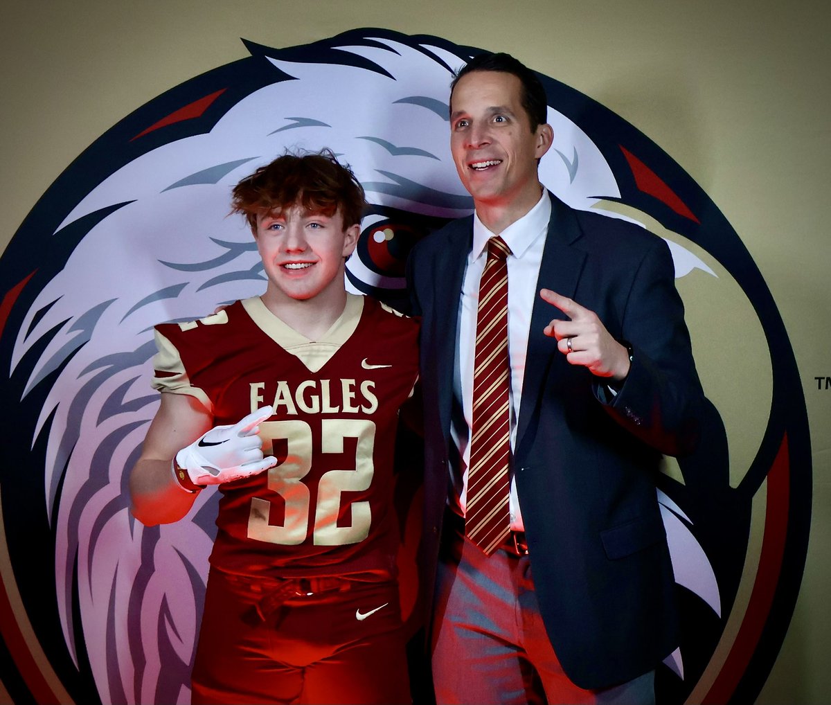 jerviwya32's tweet photo. After further considerations with my family I would like to announce my academic and athletic commitment to…@BH2OFootball @CoachRamey_ @CoachPurk @CoachLemn #Goeagles #Gogetters https://t.co/MnHVT0LAAZ