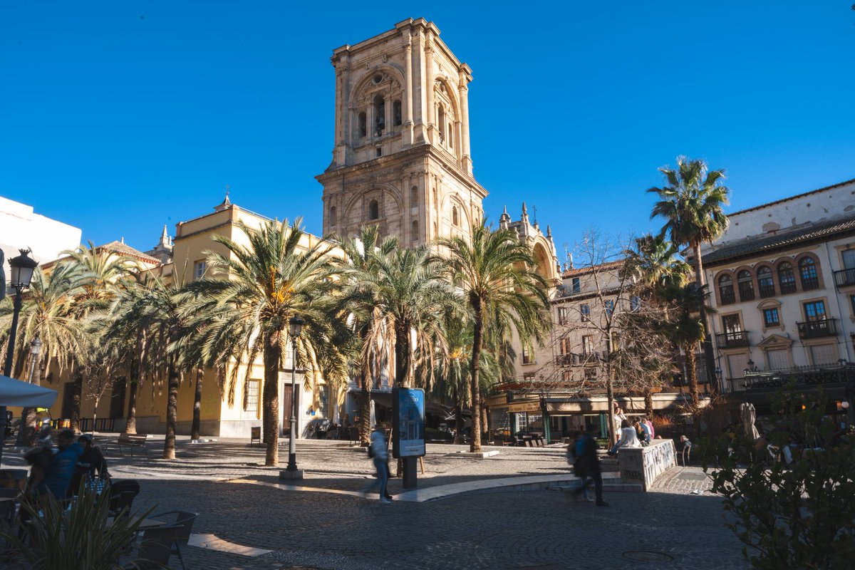 alberto_camu's tweet photo. Un domingo de invierno cualquiera en #Granada https://t.co/IQRzGgvQ5I