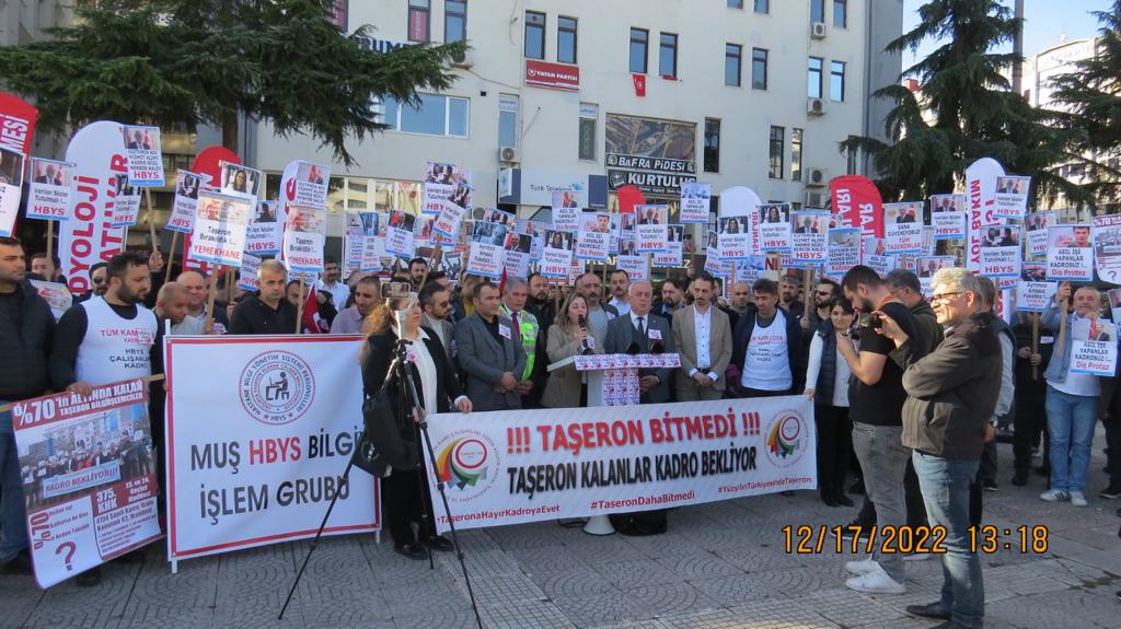 KabineTaşerona Kulakver Birgün bize de müjde gelecek inanıyoruz... Dedik Sayın Bakanımız sonunda HBYS dedi. Teşekkür ediyoruz.