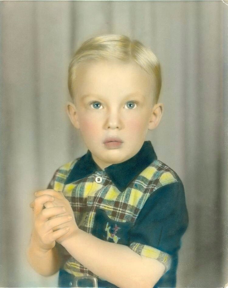 ffionreesk's tweet photo. Who knows the baby boy in this pic ? 

Like, Follow &amp; Retweet 🔄 https://t.co/AtIJcqHsLJ