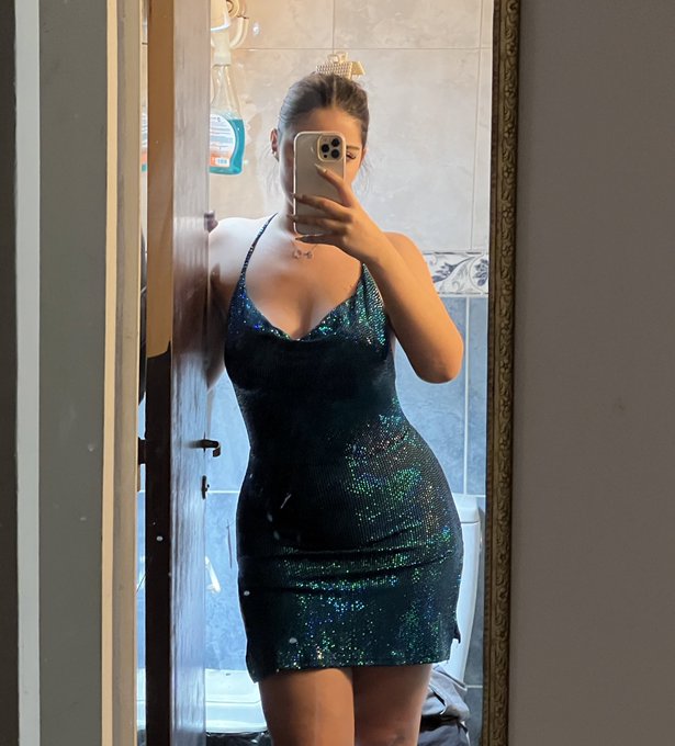Me compre este vestido 🙌 https://t.co/3H8hQtUKWR