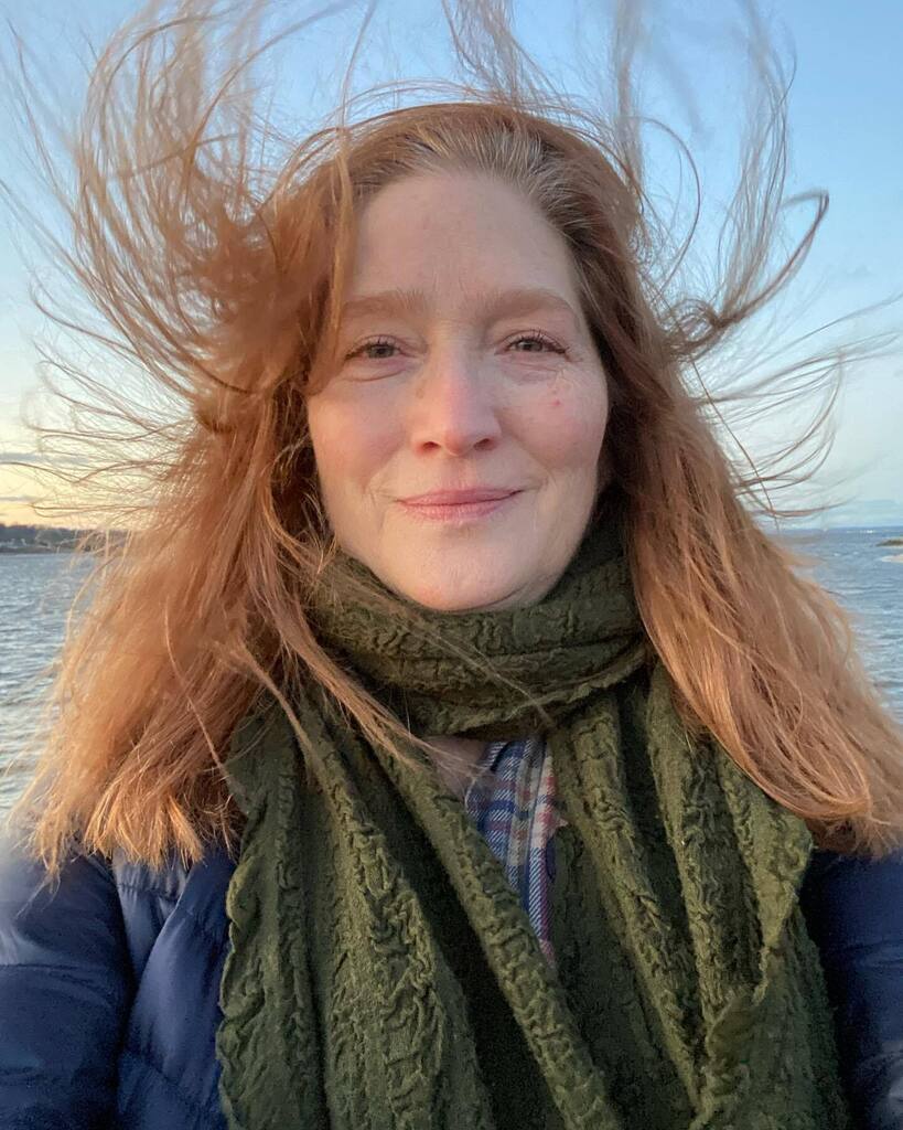 shelley_actor's tweet photo. It was a bumpy end of 2022 for me and an even bumpier beginning of 2023, but I’m where I want to be and  grateful for it all. 🥹 🤸🏻‍♀️ 🏙️ 
#countingmyblessings #family #friends #lifeisbeautiful https://t.co/JPjTozfxV4 https://t.co/fJX4kzKfzf