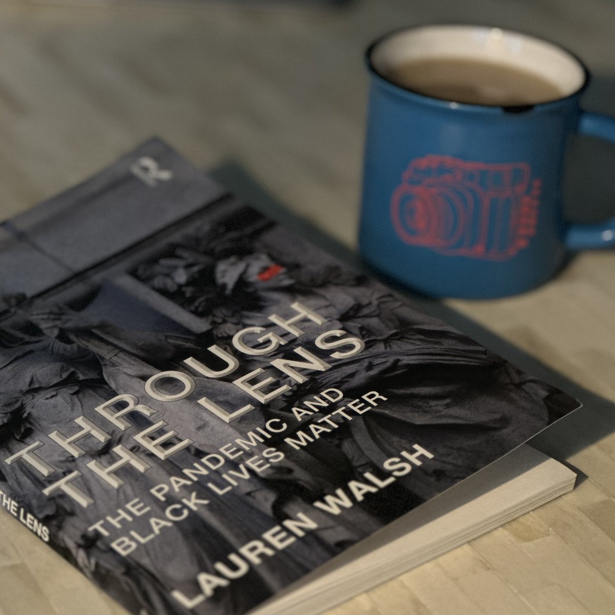 melissalyttle's tweet photo. This book should be required reading for all journalism majors. https://t.co/WjgVr5YsDO https://t.co/JcaIyM4uzv