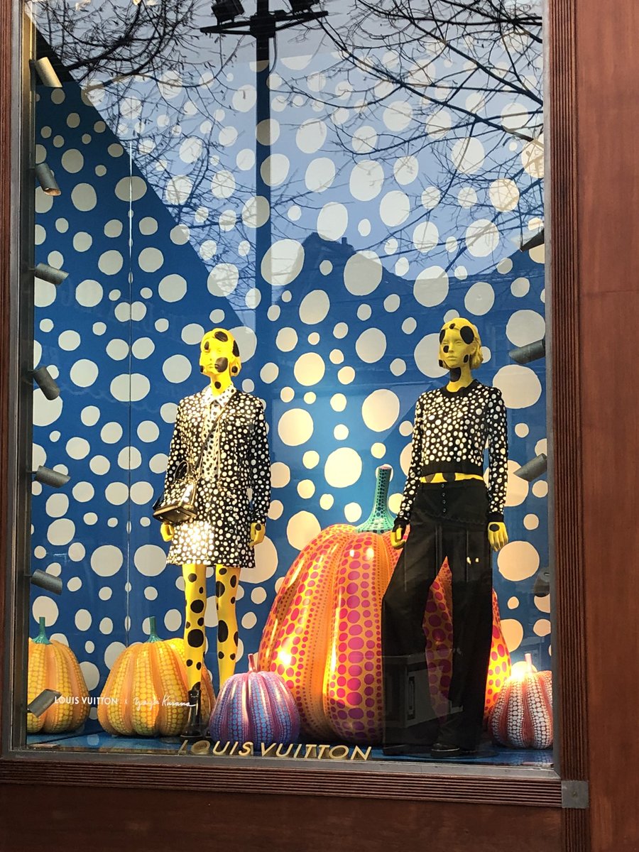 Design2Style's tweet image. Loving the #LVxYayoiKusama collaboration #paris @LouisViutton_