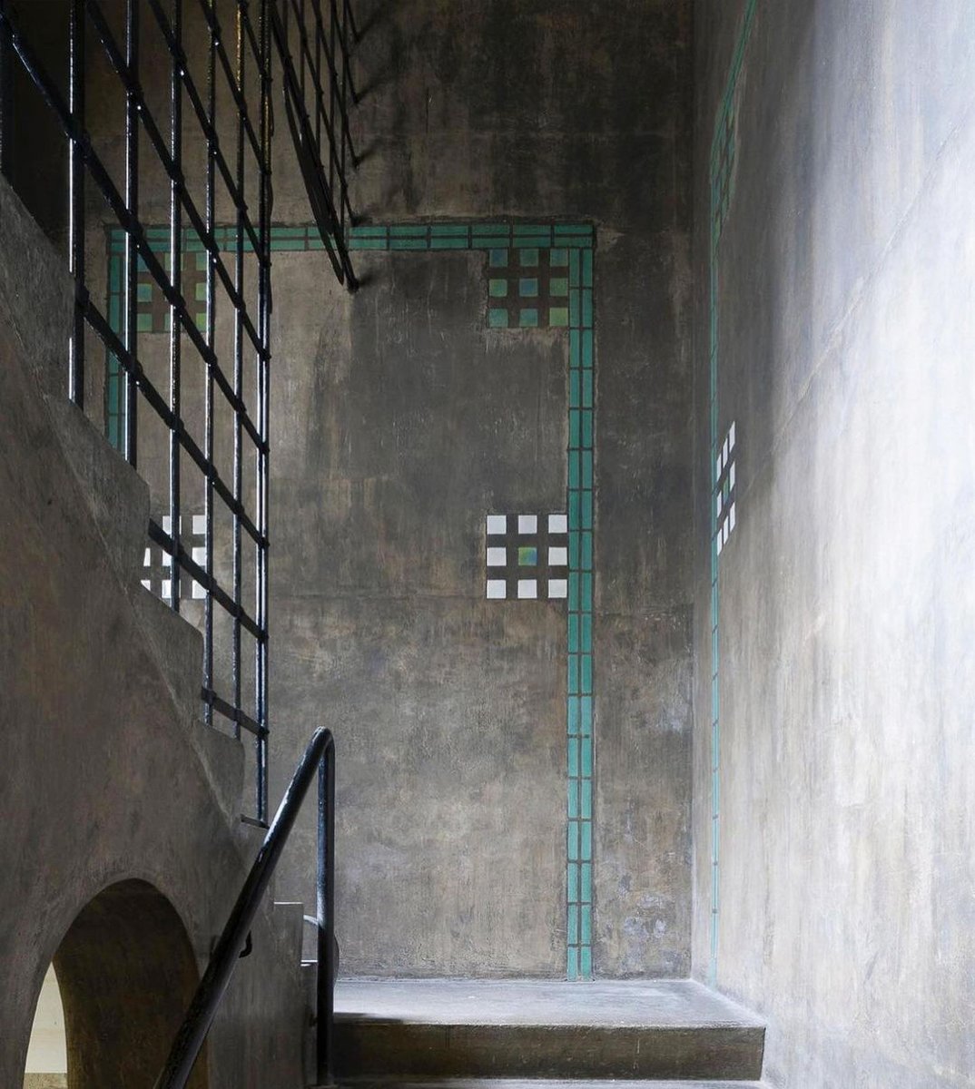 Interior detail: Staircase of The Glasgow School of Art. Charles Rennie Mackintosh. c.1904.