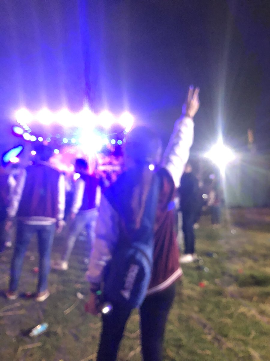 ElfedawyNada's tweet photo. Nights we live for 🎆
#55_MU
#55_عالإسفلت https://t.co/SFX0jZUFlP