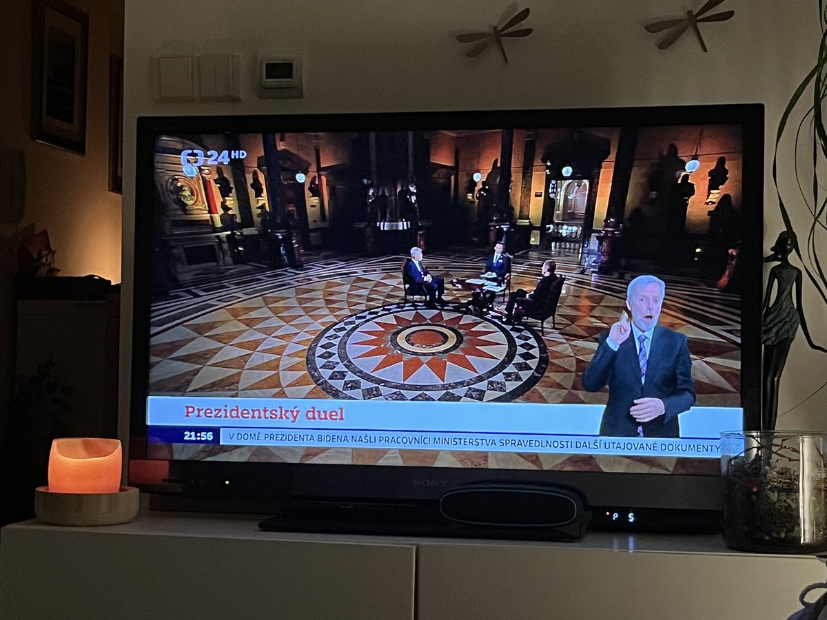 Zitkova_CT's tweet image. Kdo je Jáchym a kdo stroj? #tvprogram