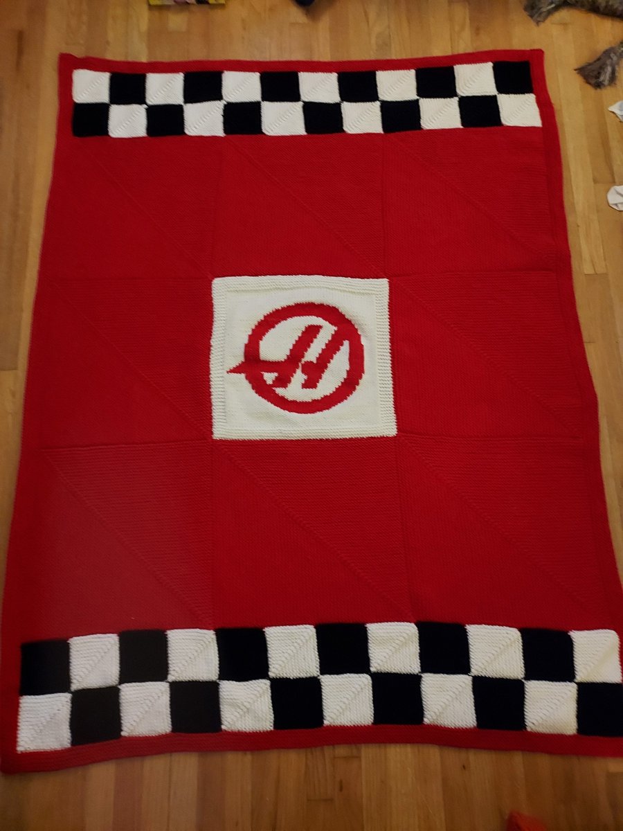 Hey <a href="/HaasF1Team/">TGR Haas F1 Team</a>  Thought you might enjoy the blanket I knit. #BananaForScale #HaasBoss #SteinerShip #F1 #MyOwnPattern