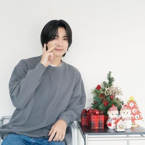 mm_30h's tweet photo. Happy Birthday Yuto🎁
#펜타곤 #Pentagon #Yuto #유토 #HappyYutoDay #HappyBirthdayYuto #UNIVERSE https://t.co/bUOl6Pt17T