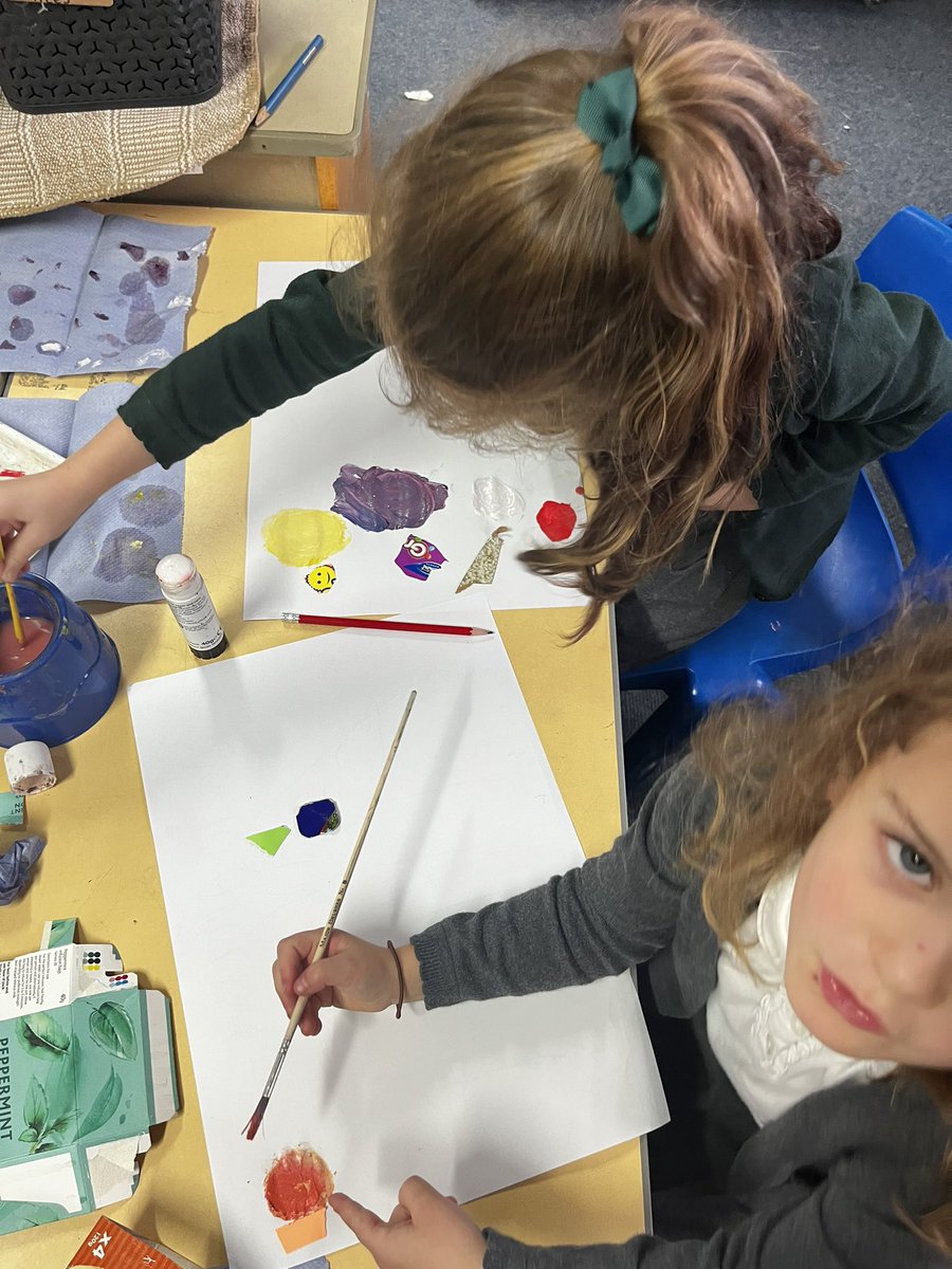 Thank you to everyone who brought in some recycling/ magazines. We were very successful at mixing primary colours to try to match the colour swatches. We also learned about tints and shades by adding white and black paint. <a href="/SchoolBroomhill/">BroomhillSchool</a> #art #colourtheory #primarycolours
