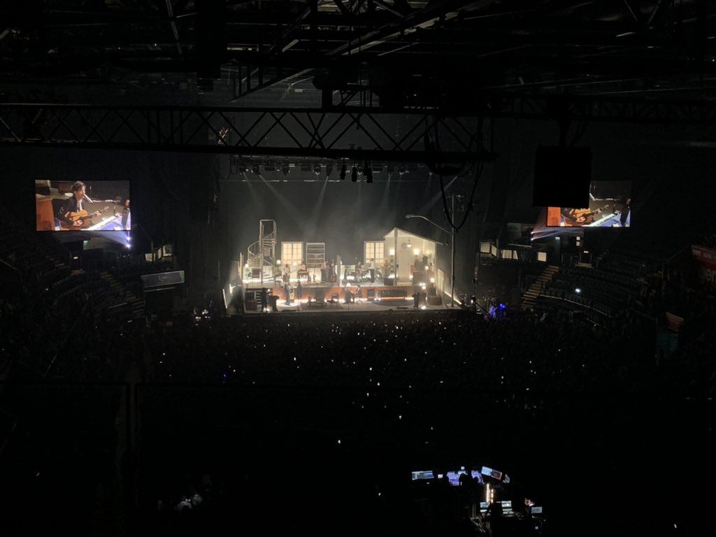 Kirkylufc's tweet photo. Thank you! @Motorpoint #The1975 #MotorpointArenaNottingham https://t.co/uAVnaVkI2z