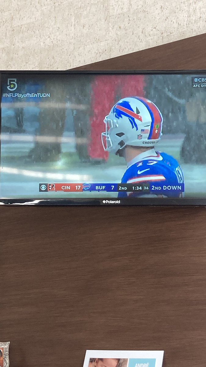 Una vergüenza lo de los árbitros en el #NFL le quitaron un TD a @Bengals no mamar mejor que digan que traen Bills @NFL #NFLPlayoffs2022 #NFLPlayoff #AFCDivisional #NFLPlayoffsEnTUDN