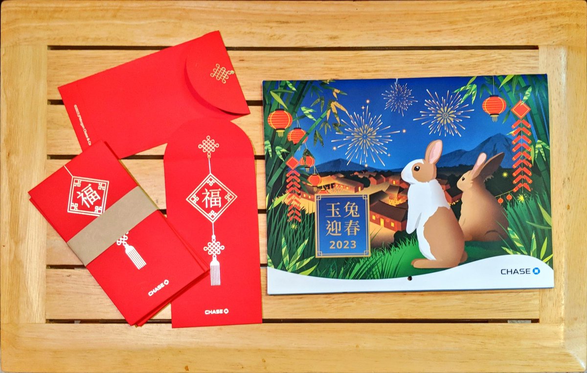 JadeGillen's tweet photo. Happy Chinese New Year.
新年快樂  兔年大吉.
새해 복 많이 받으세요.
Chúc Mừng Năm Mới.
Thank you, @Chase, for the red envelopes, new design each year. This year, Chinese Lunar Calendar, too!
#ChineseNewYear #LunarNewYear #YearOfTheRabbit #YearOfTheCat #Tet  #HongBao #RedEnvelope https://t.co/snhnx55SoV