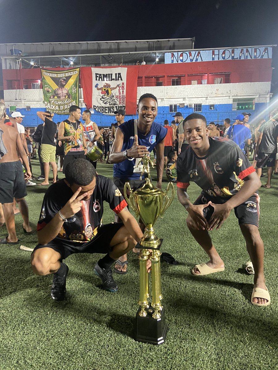 patriicksilva07's tweet photo. Aconteceu uma coisa chata aqui na nova🤪🏆🇯🇲 https://t.co/zcpb4uAdhP