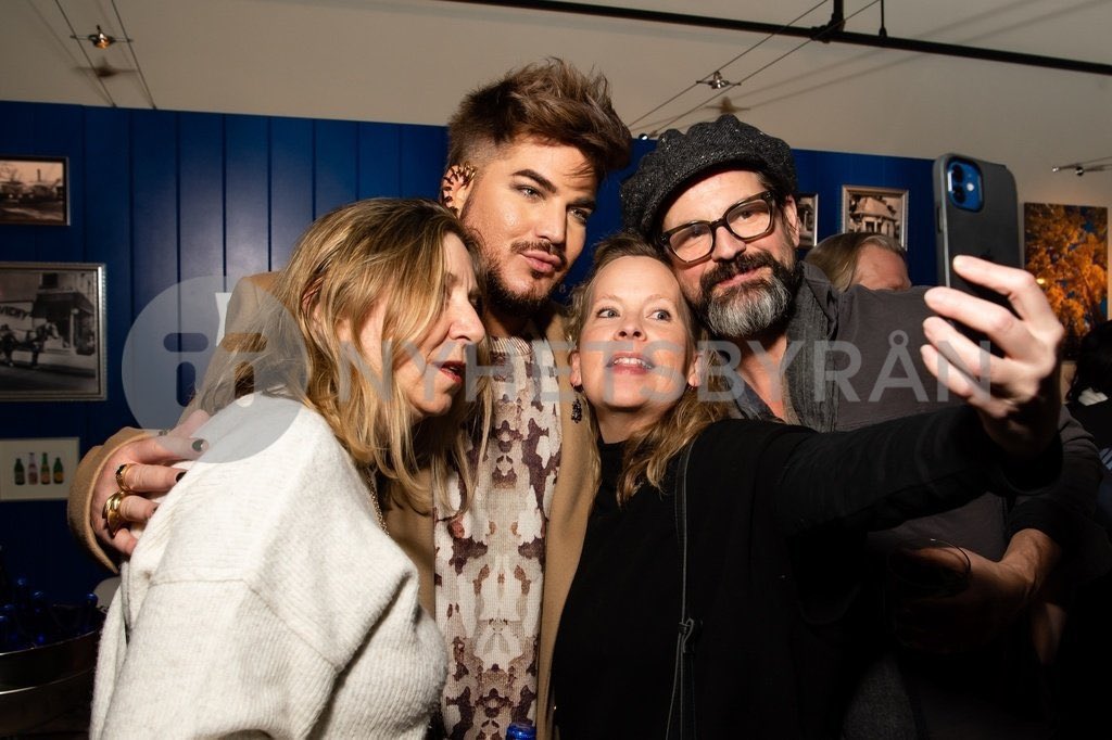QAFShowtime's tweet photo. From @tatitosfolk We celebrate @sundancefest Film Festival and Fairyland Festival screening party attendees @galemharoldiii #GaleHarold #RebeccaGang and @adamlambert Happy Event Time. Happy Week All.  #QAF #QueerAsFolk 👇😎✌️ https://t.co/CCaT6UZPk1