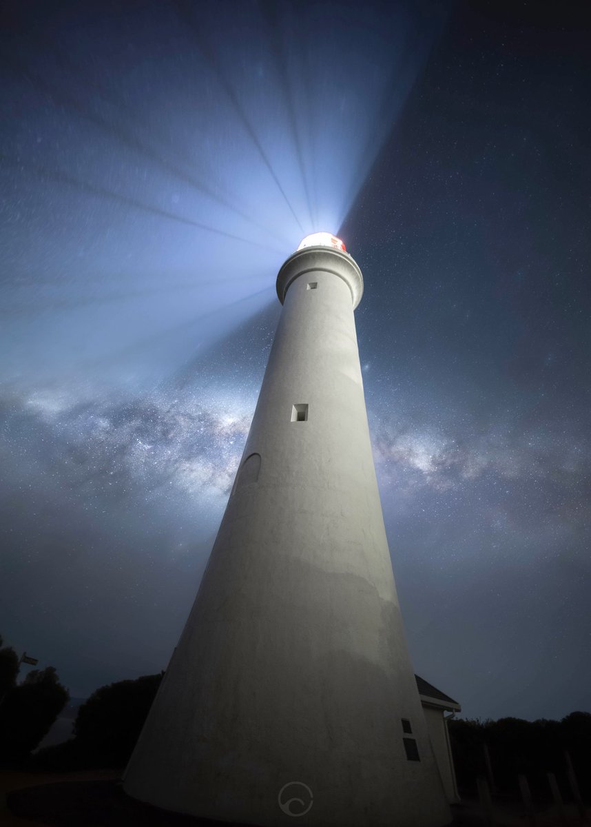 The stars are out and shining
But all I really wanna know
Oh, won't you show me the way - Peter Frampton

Not long now before the Milky Way returns to our skies and I for one can’t wait 🤩

A little re edit of one of my favourite shots from one of my favourite night spots.