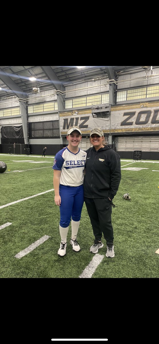 Ava Bush tweet media