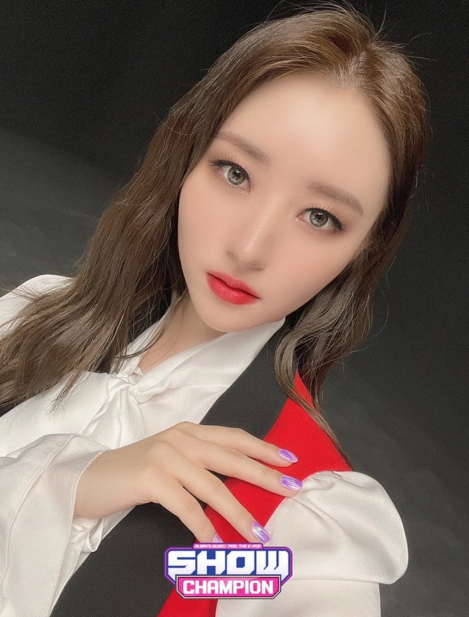 azkabault's tweet image. ¿Pueden adivinar quién es la más lista para bailar #𝗸𝗻𝗼𝗰𝗸𖡫𝒌𝒏𝒐𝒄𝒌 🚪♡ de toda la gothic gang? Claramente que nuestra dancing queen sin aviso y sin casco. Le deseamos lo mejor a las nueve amnfitrionas del #𝐓𝐖𝐈𝐍𝐊𝐒_3rd𝗖𝗕𖤣. &amp;lt;3

#𝚜eika&apos;s ⋆ ࣪. 🪷 𝑠hadōw 𝚐ardën