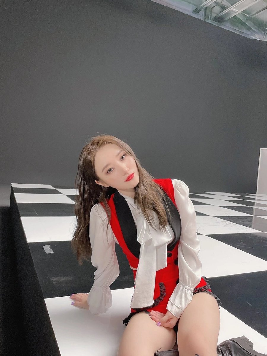 azkabault's tweet image. ¿Pueden adivinar quién es la más lista para bailar #𝗸𝗻𝗼𝗰𝗸𖡫𝒌𝒏𝒐𝒄𝒌 🚪♡ de toda la gothic gang? Claramente que nuestra dancing queen sin aviso y sin casco. Le deseamos lo mejor a las nueve amnfitrionas del #𝐓𝐖𝐈𝐍𝐊𝐒_3rd𝗖𝗕𖤣. &amp;lt;3

#𝚜eika&apos;s ⋆ ࣪. 🪷 𝑠hadōw 𝚐ardën