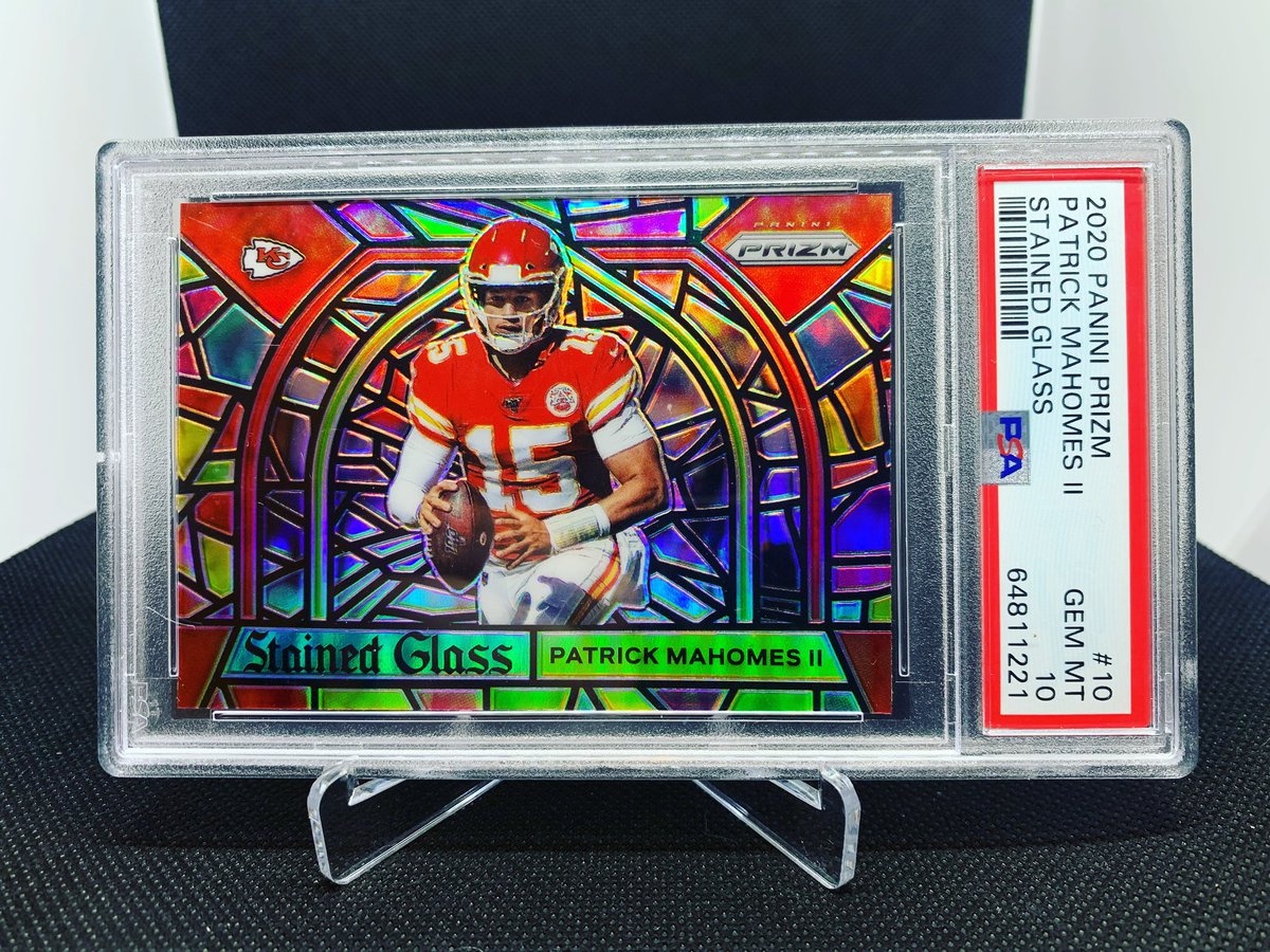 Yeags11's tweet photo. @Cardcollector2 Julio $2.2k
Giannis /25 POP 2. $750
Mahomes - $2.2k https://t.co/cEjrcLCkUV