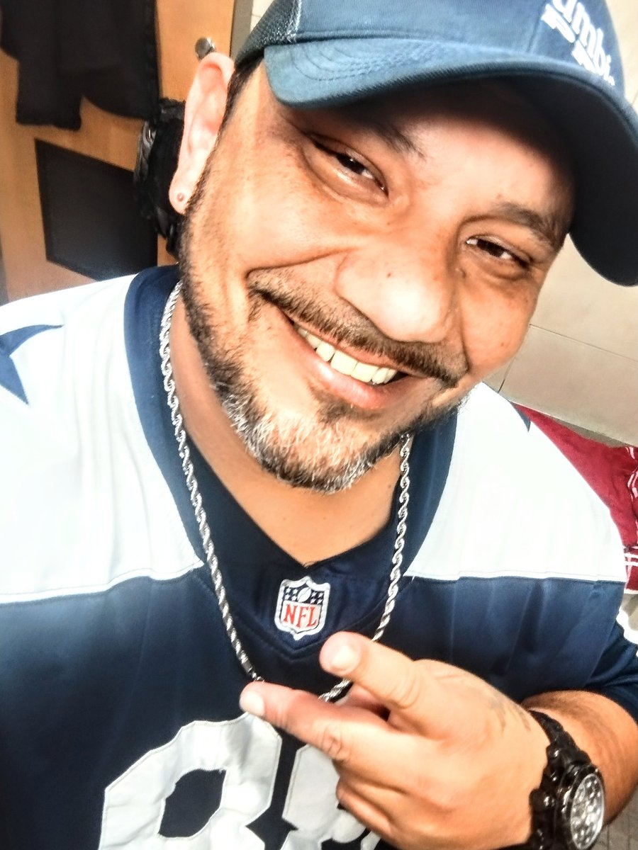 Gomez9Smiley's tweet photo. Win Lose or Tie I Rep Till I Die..DC4L https://t.co/dafdJIoVoY