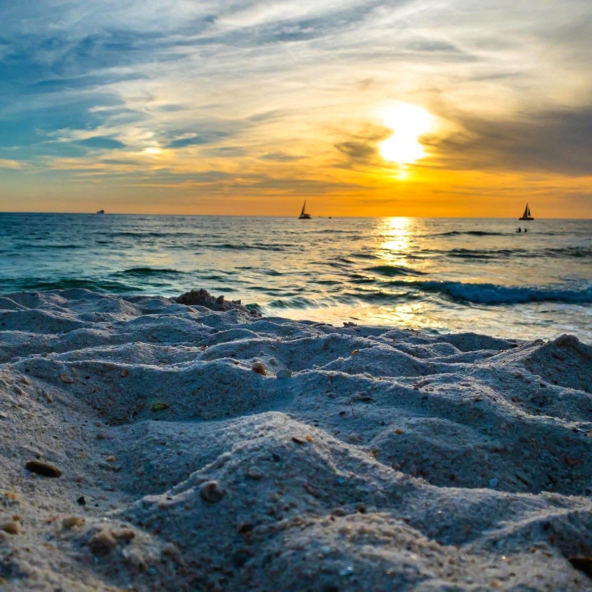 📍St. Andrews State Park #SundaySunset #WhereLifeSetsSail 📸: @mrjasonsimpson