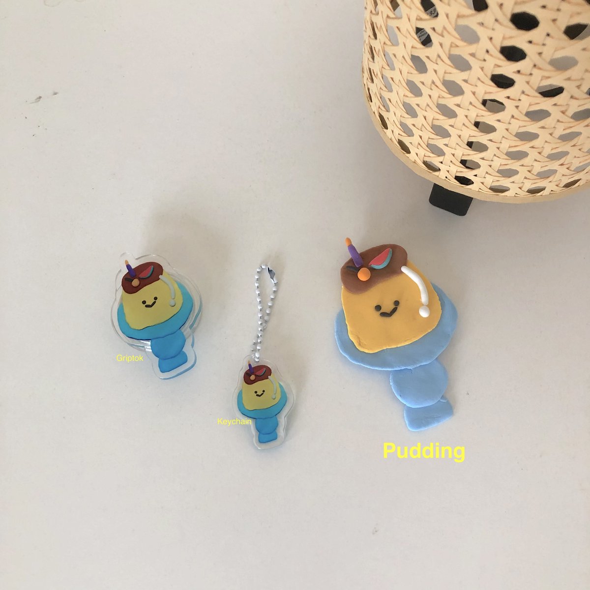 ihaveathing1's tweet photo. Griptok &amp; Keychain 🥰
🍮Pudding
น้องๆเป็นอะคริลิคใสน่ารักมากกก สกรีนสองด้านเลย! https://t.co/EykDtWWarR